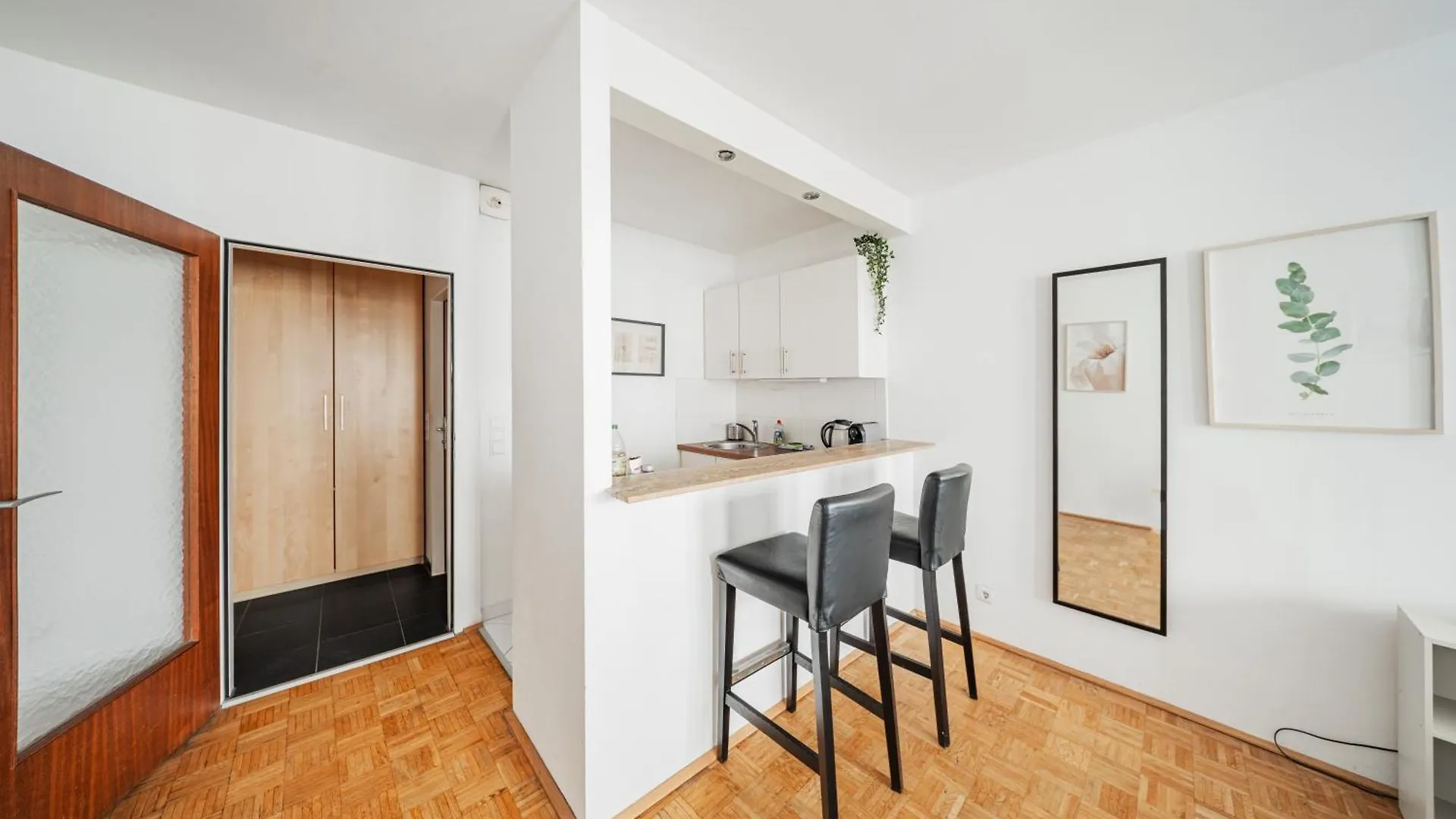 Studio Next To Karlskirche #17 Apartment Vienna